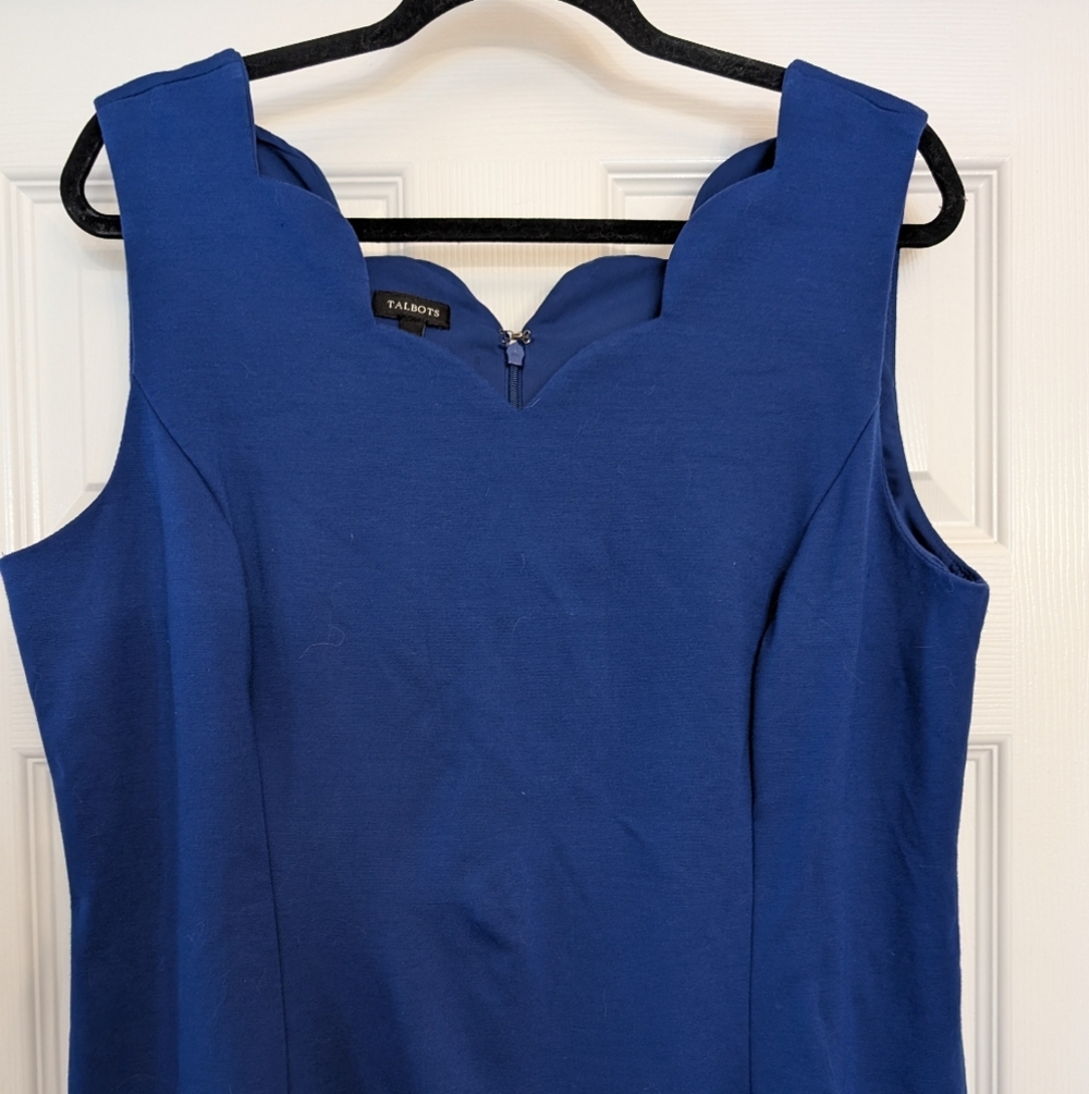 TALBOTS Scalloped V-neck Sleeveless Dress - Picture 2 of 8